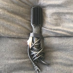 Amika perfection straightening brush